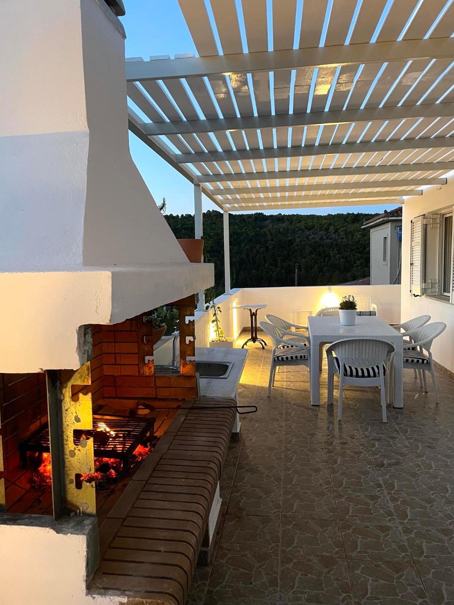 Dimitras House Dom wakacyjny *